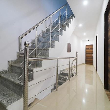 Spot On Hotel Supriya Vijayawada Ngoại thất bức ảnh