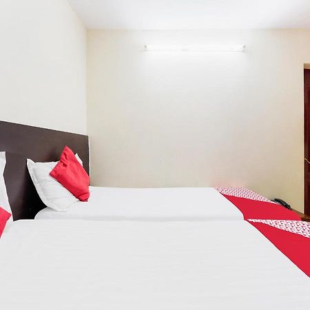 Spot On Hotel Supriya Vijayawada Ngoại thất bức ảnh
