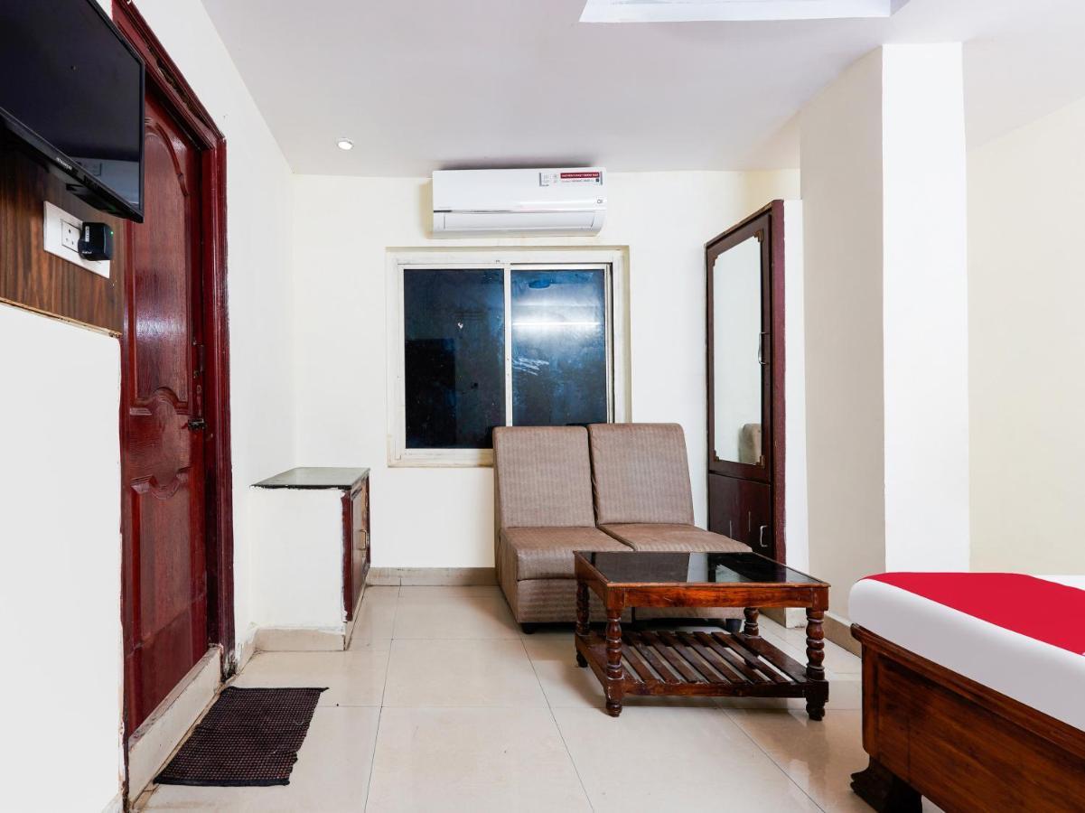 Spot On Hotel Supriya Vijayawada Ngoại thất bức ảnh