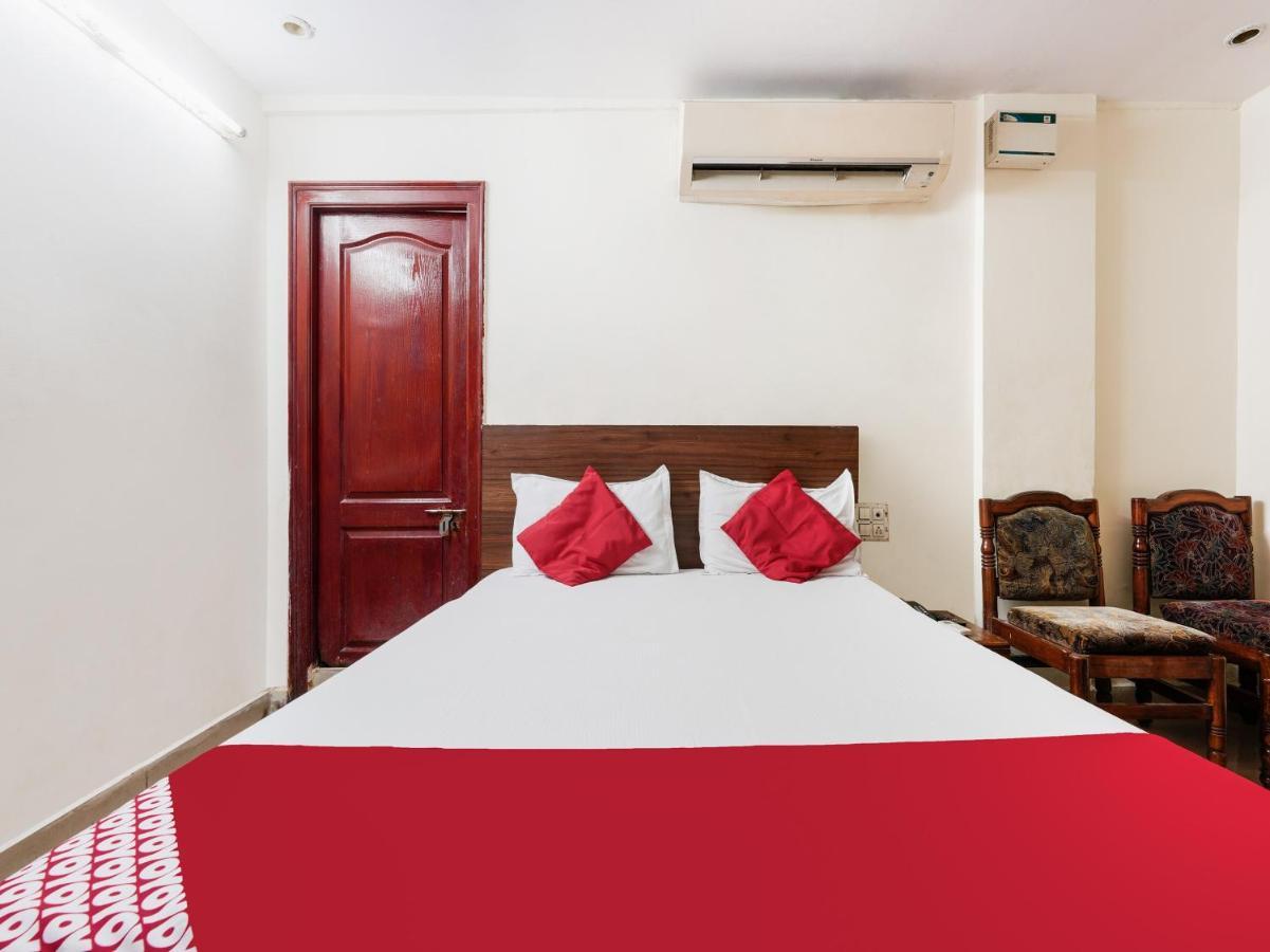 Spot On Hotel Supriya Vijayawada Ngoại thất bức ảnh