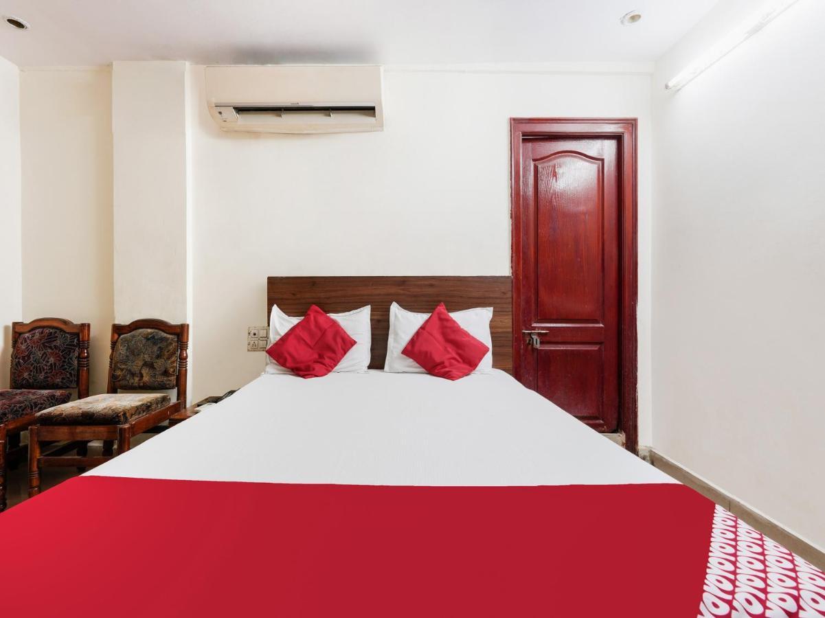 Spot On Hotel Supriya Vijayawada Ngoại thất bức ảnh